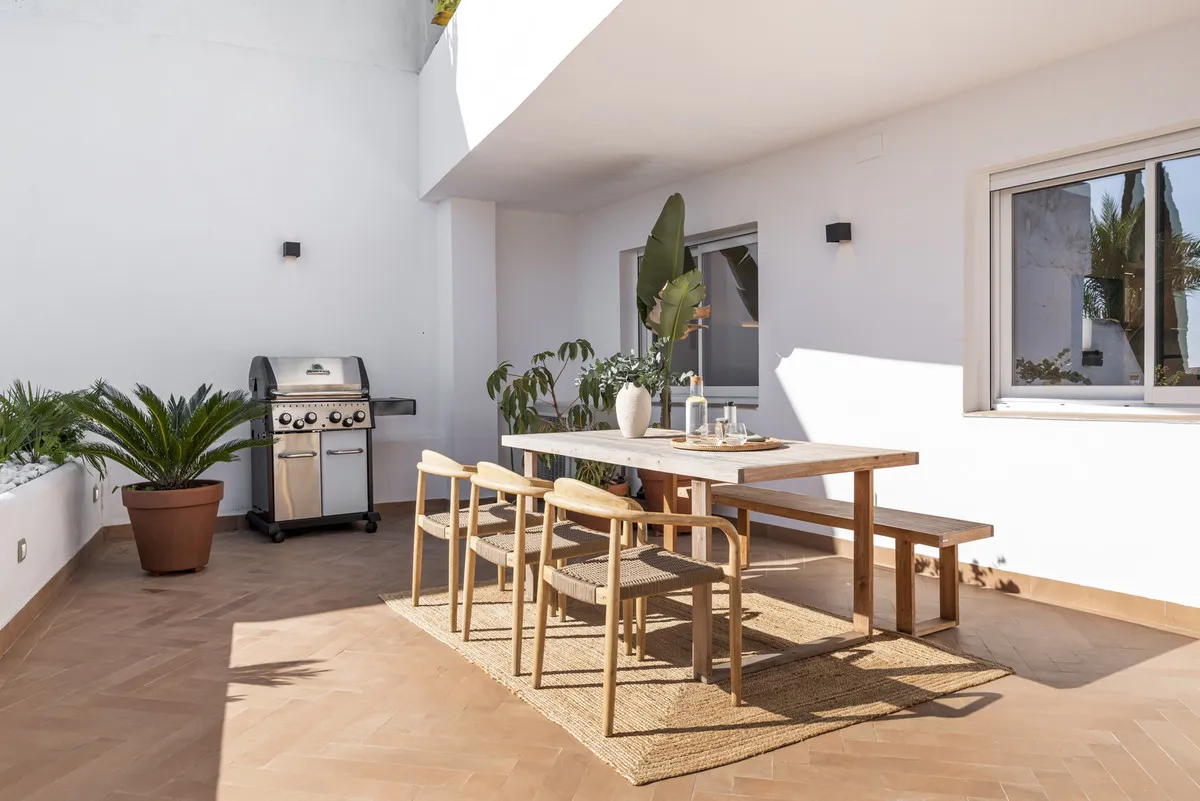 a337d550-51a6-4ff1-9fa0-f85cb73ae66e