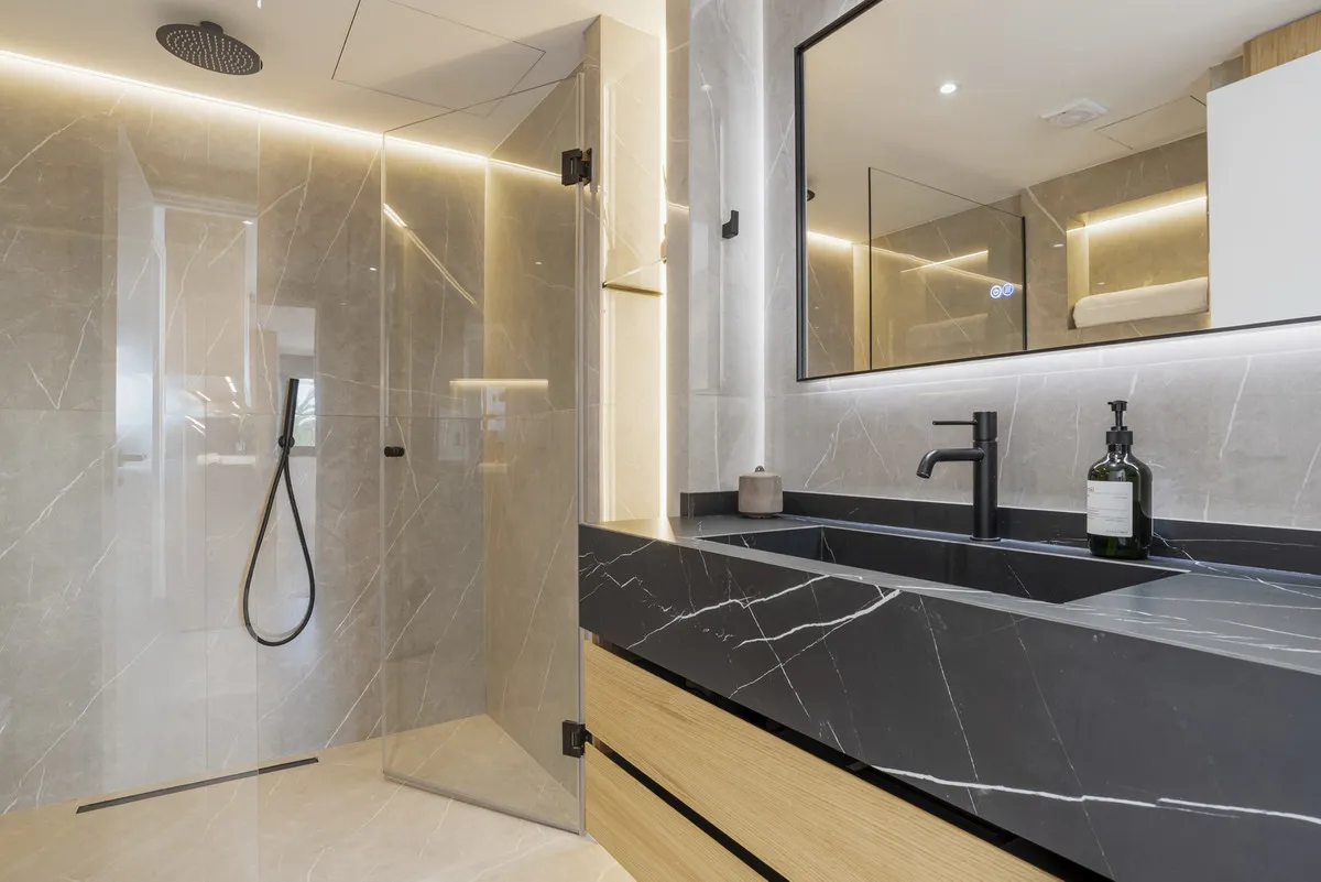 bcffec04-4293-4e92-80e2-af3435696de0