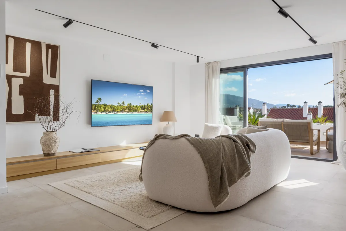 f707b0b4-f781-4f76-9e7e-a2fa6cbcd324