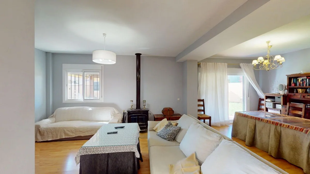 46eaf0b5-5888-462f-b661-2c785bf36a60