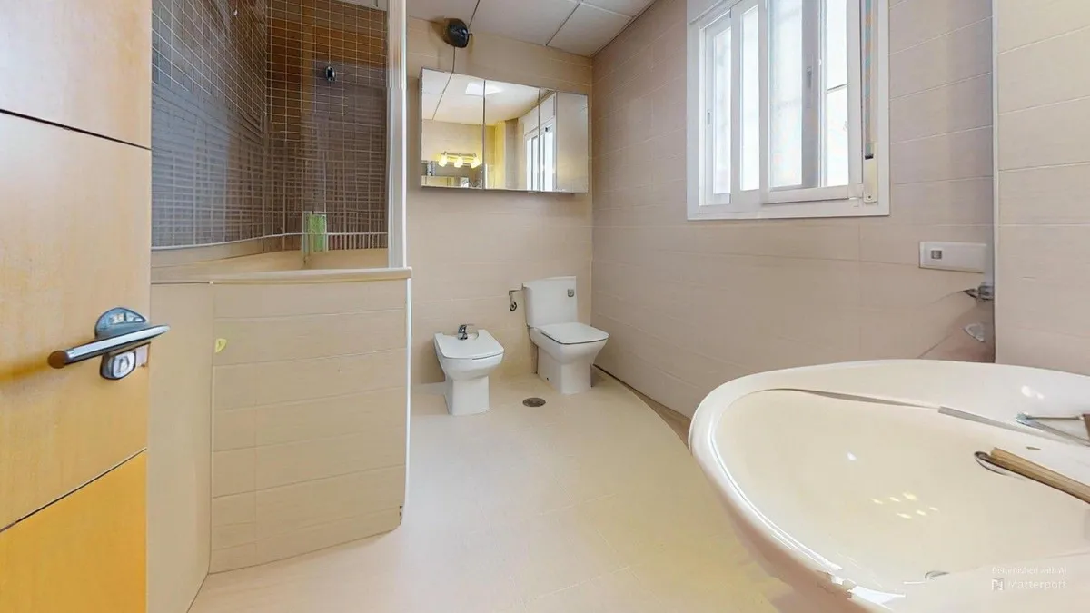 4b6c8876-42bb-4a0f-86b0-95066445d370