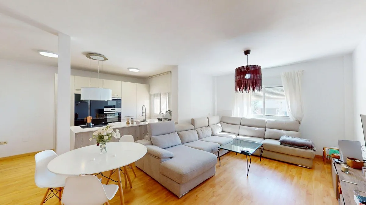 79699872-6059-4179-b6e7-6270fca97eea