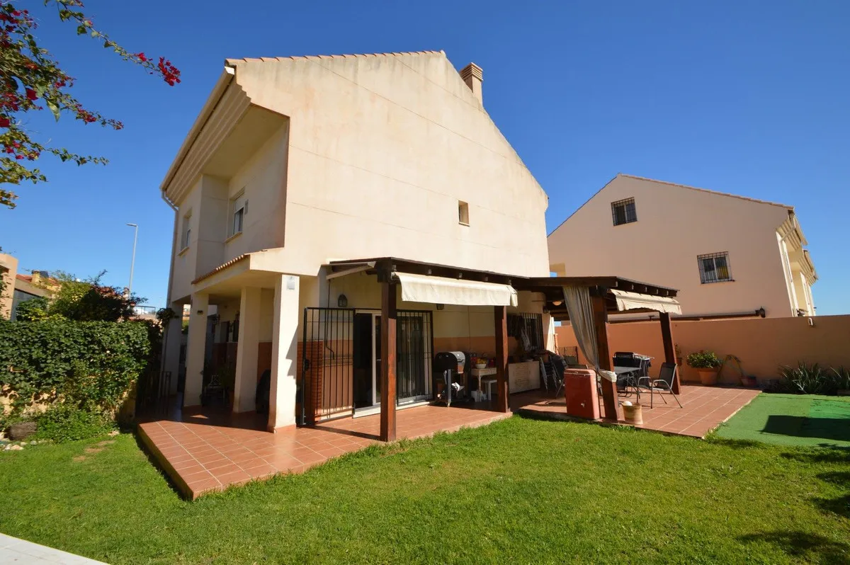 acff3a79-20a2-4fde-9ab9-517d97328439