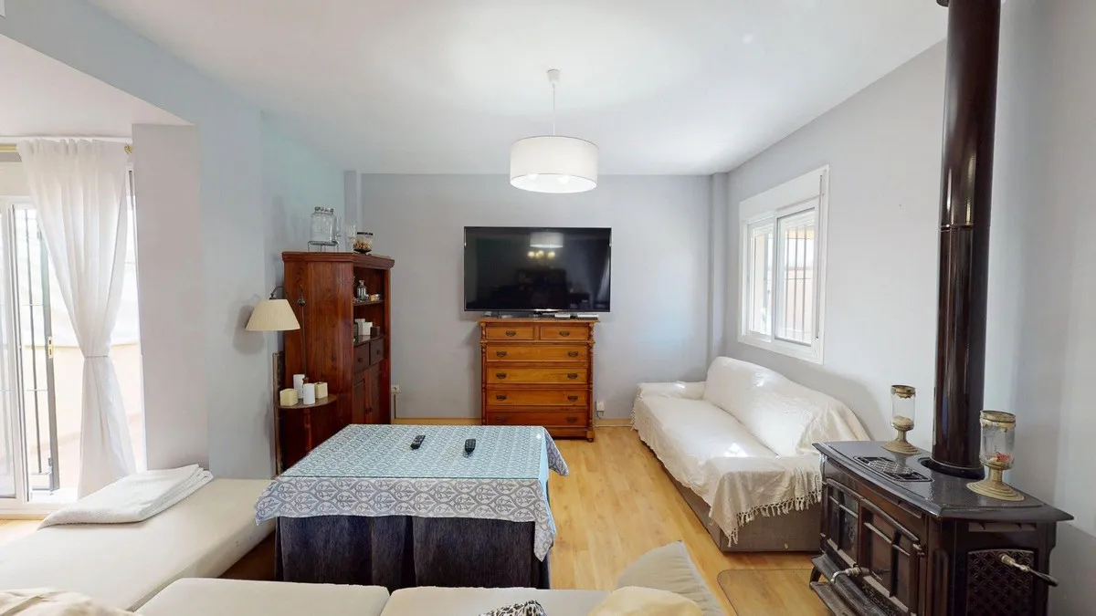 c7210762-beef-452d-9536-05903f88c18a