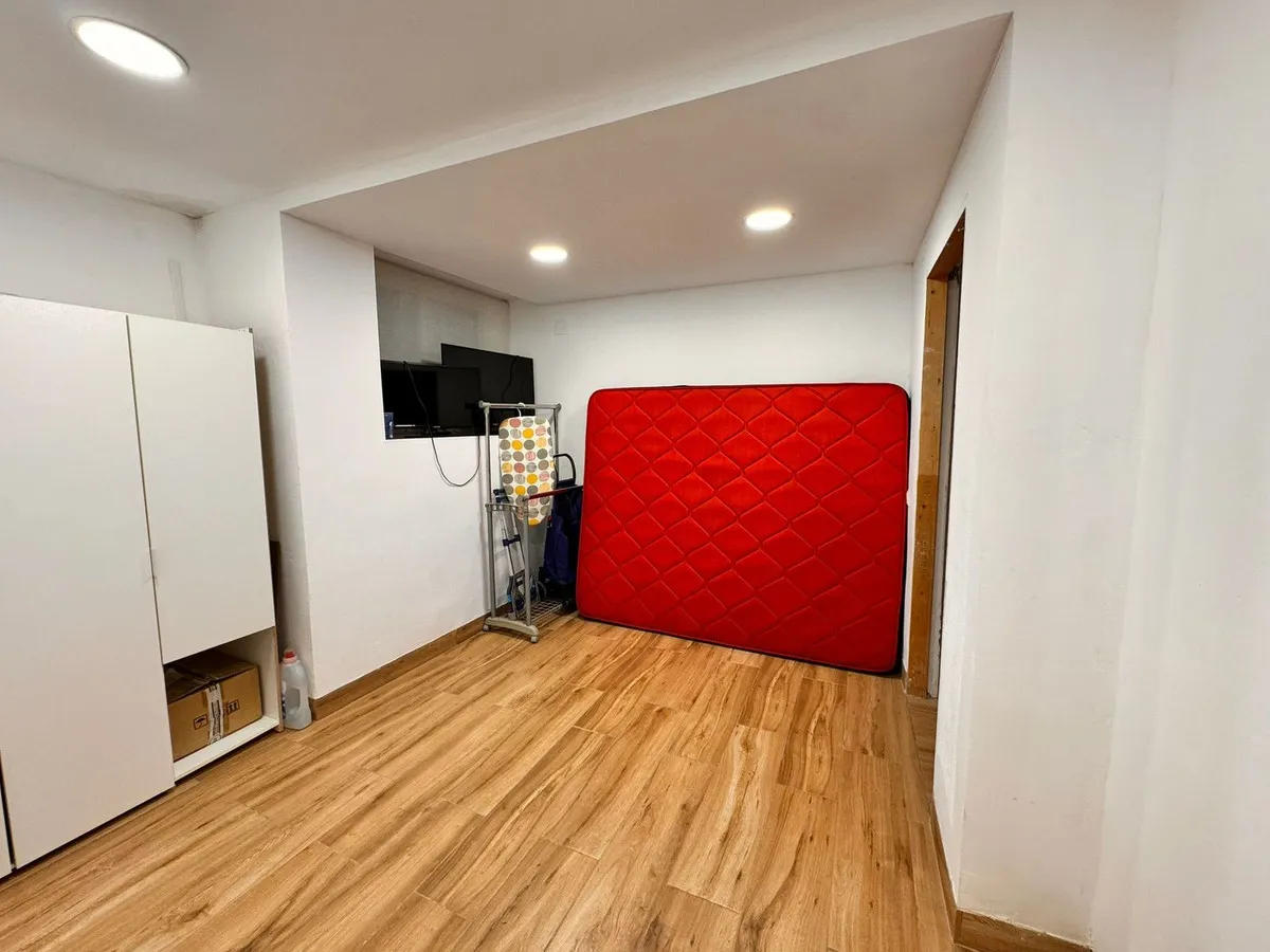 5675582a-d061-41c0-89fa-f2f6318275d3