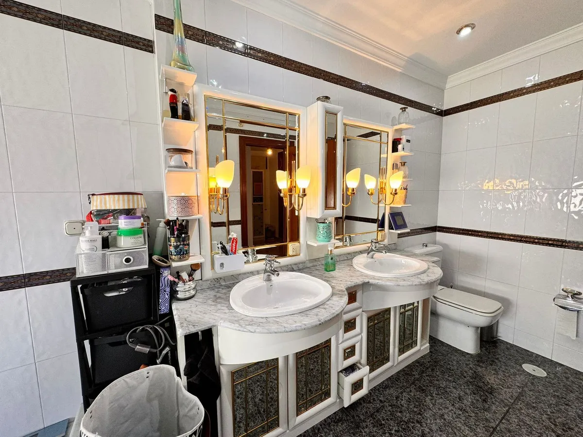 dc3ab2e0-fe99-4d82-8096-866e6c5ec50d