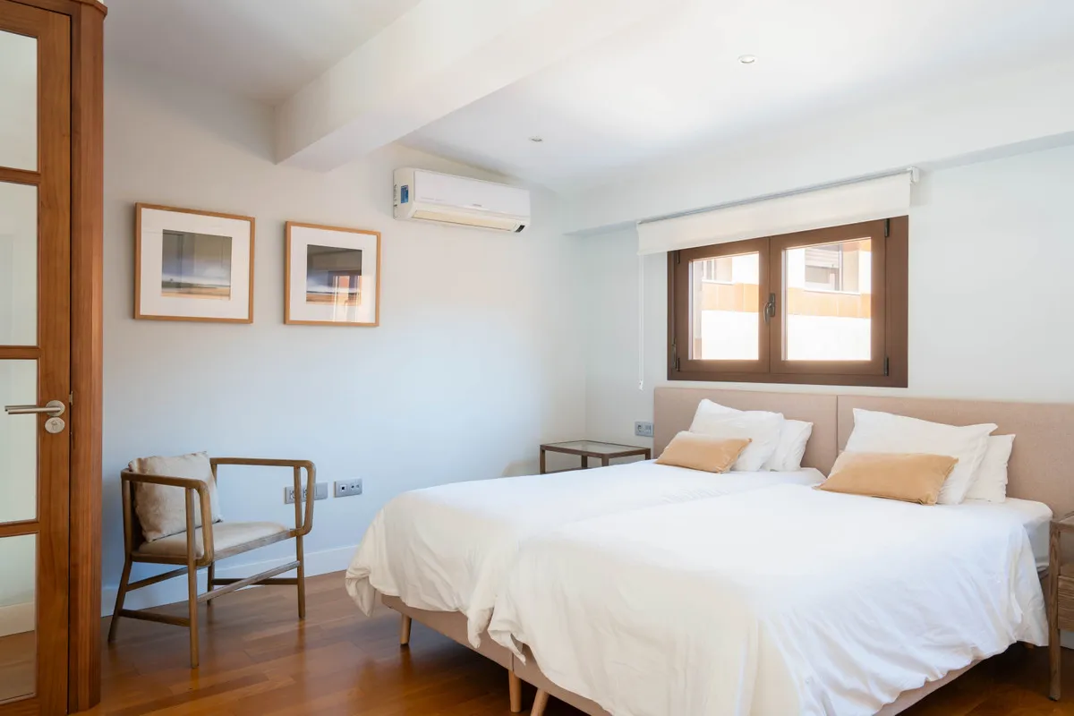 339c95a5-e85e-462b-b3e1-61a514d973fe