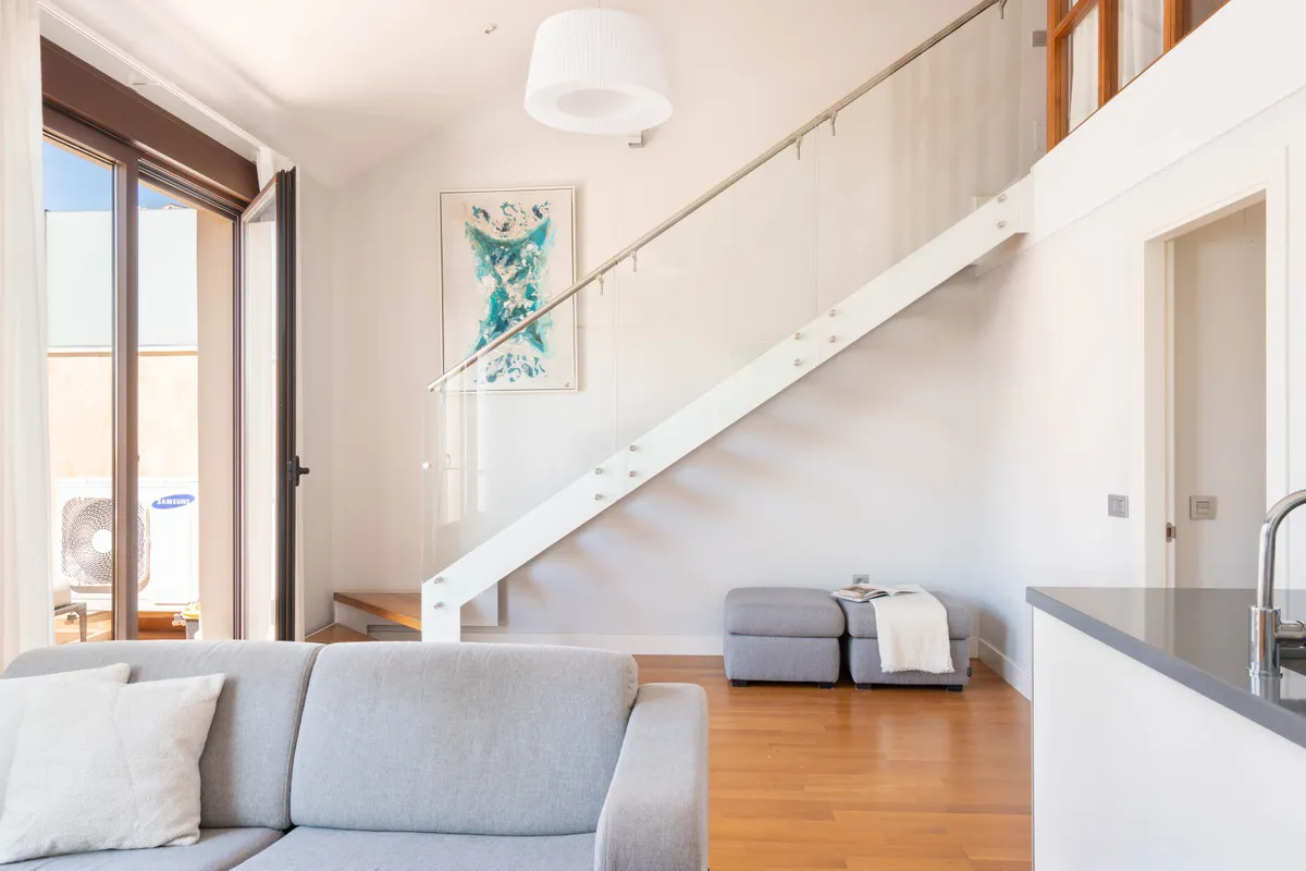 8ee2990b-c6f8-422c-a209-14e30a4c68fc