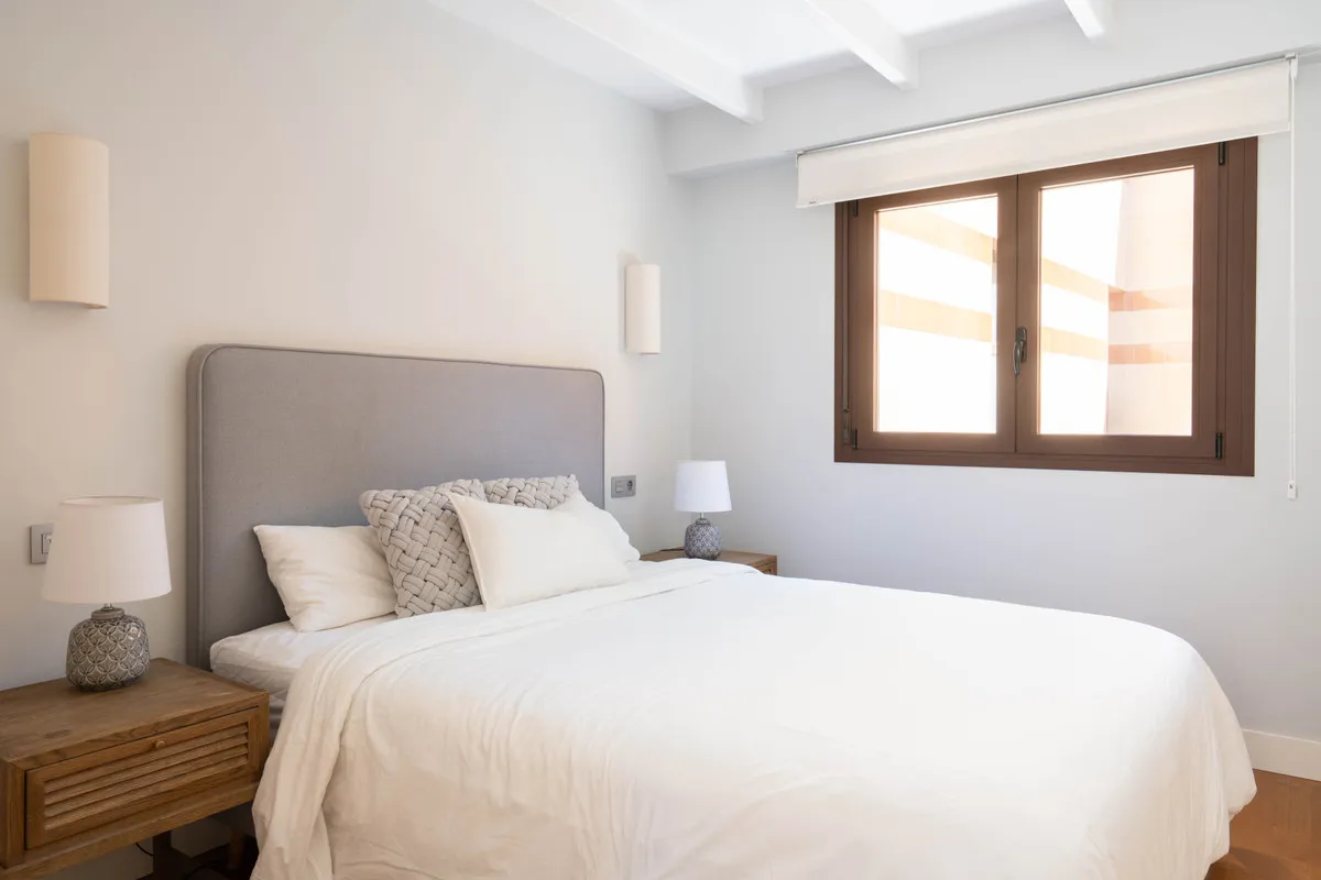 f304bd5d-99e5-486a-a306-314e17cff678