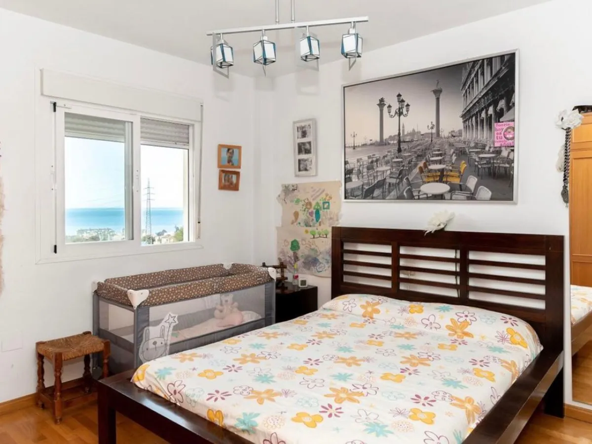 4fef5989-dead-4480-9477-3e18612ed125