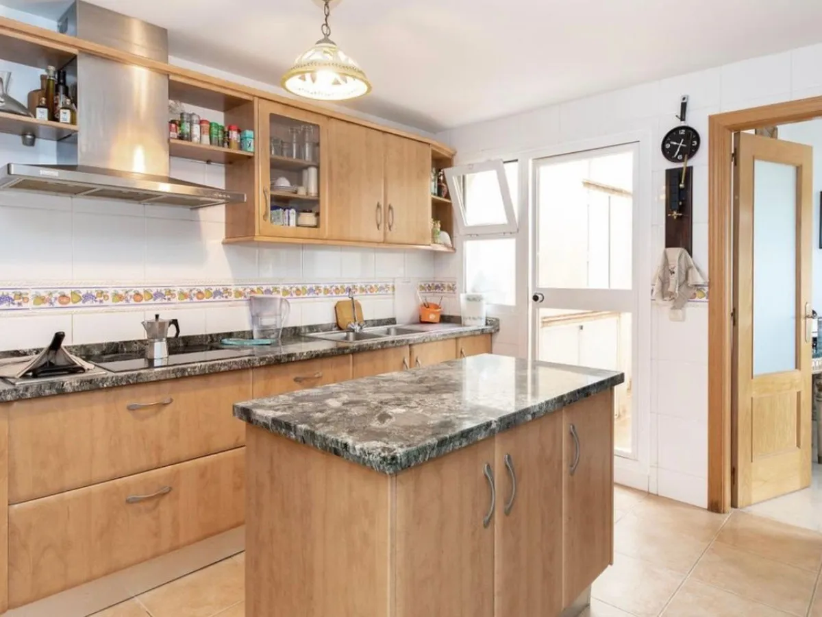 92122383-1d40-4e9b-8719-3d7d75a0778a