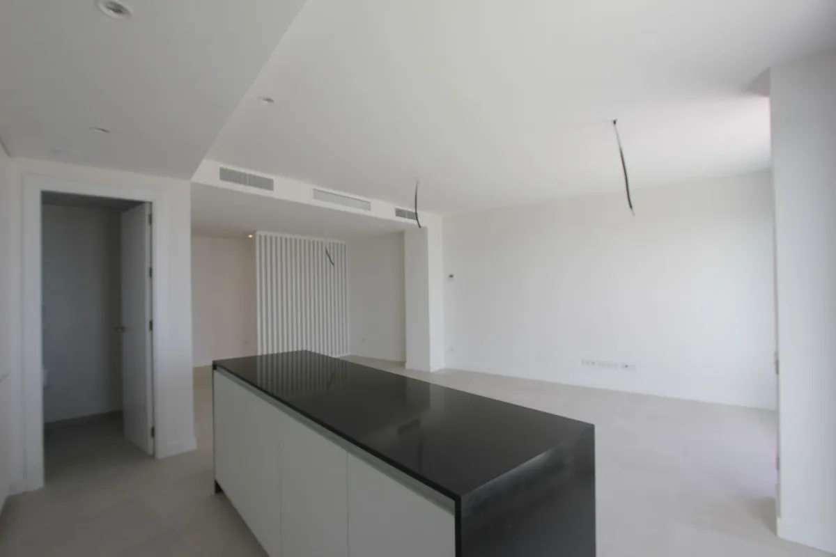 2971b4d0-f77c-403f-a76d-e08170f8d4fa