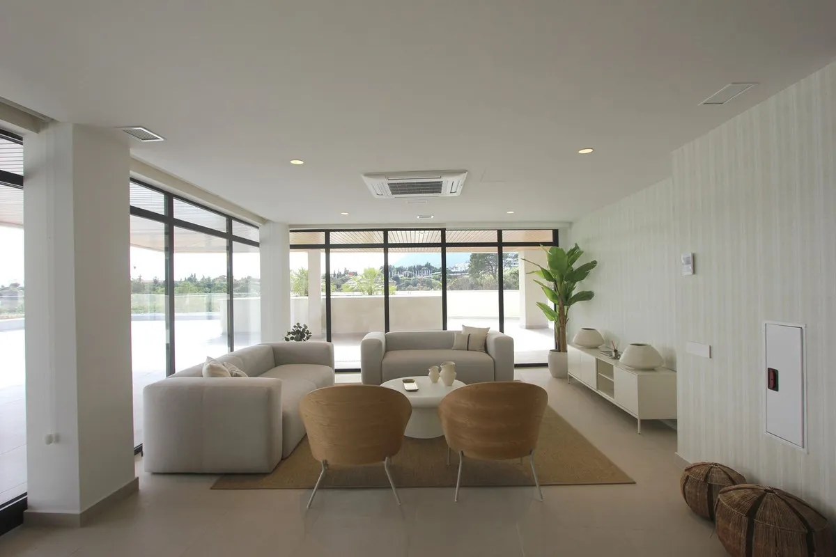 33b23c41-850e-496f-b735-d433372242e2