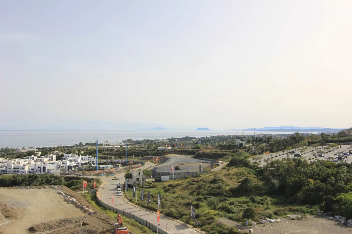 467c7c49-b524-4b8b-bf6e-808f270766ac