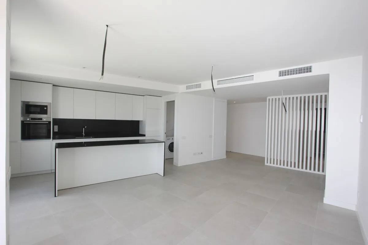 7e8984e1-391d-43da-b941-d910a426ef29