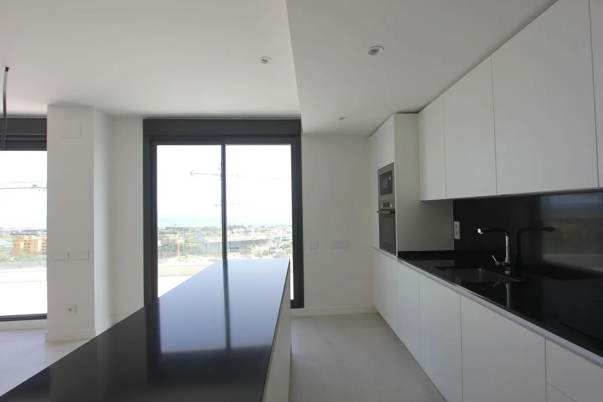 99cc0dd9-1424-40a9-b65d-66c57994e3ff