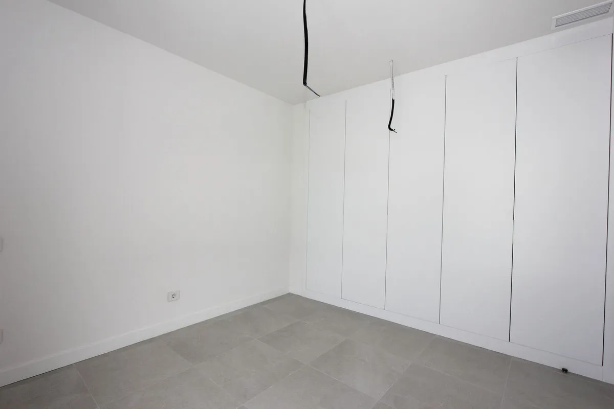 fd05ce69-e64f-4d21-81b6-f5d8b962f2d3