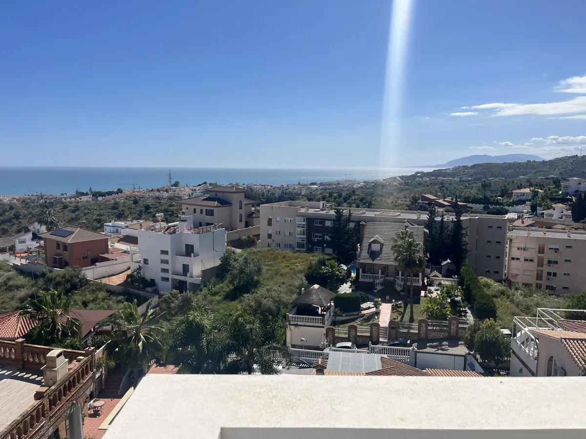 fc67f900-f33e-4f83-a880-4a74441449cd