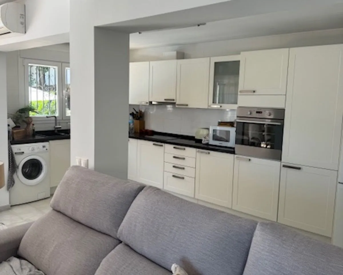 836dcafc-68f3-44fa-8b06-9271f84fb1ef