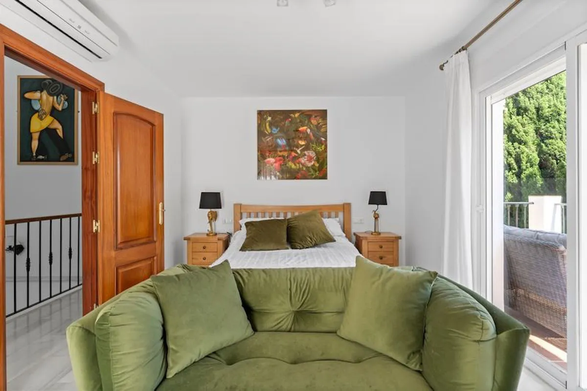 877ef284-0821-46e3-b3a5-660814d1acaa