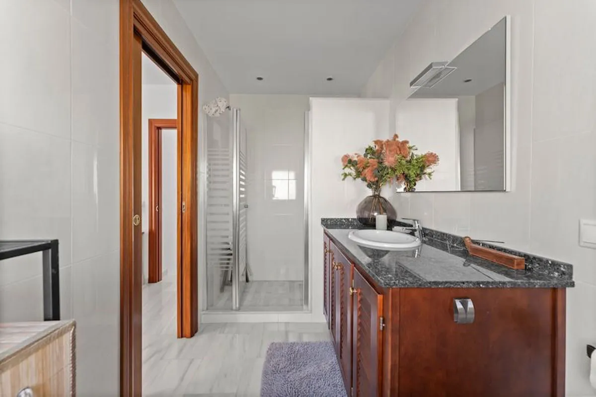 aeb01362-69bf-4925-9f79-77321a15111e