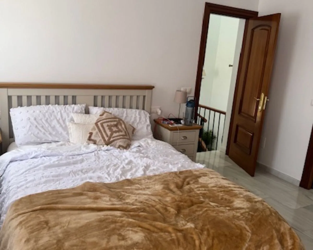 f521f8de-dd12-4771-a687-a149a4b05d54