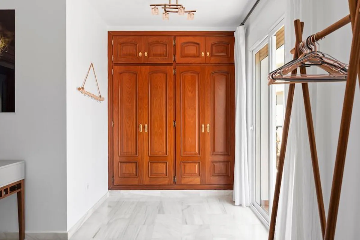 fdc04e39-b974-413c-9930-0a5179bcf498