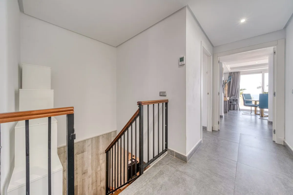 8f4a1ab7-0090-4650-8a86-e80cb19c3533