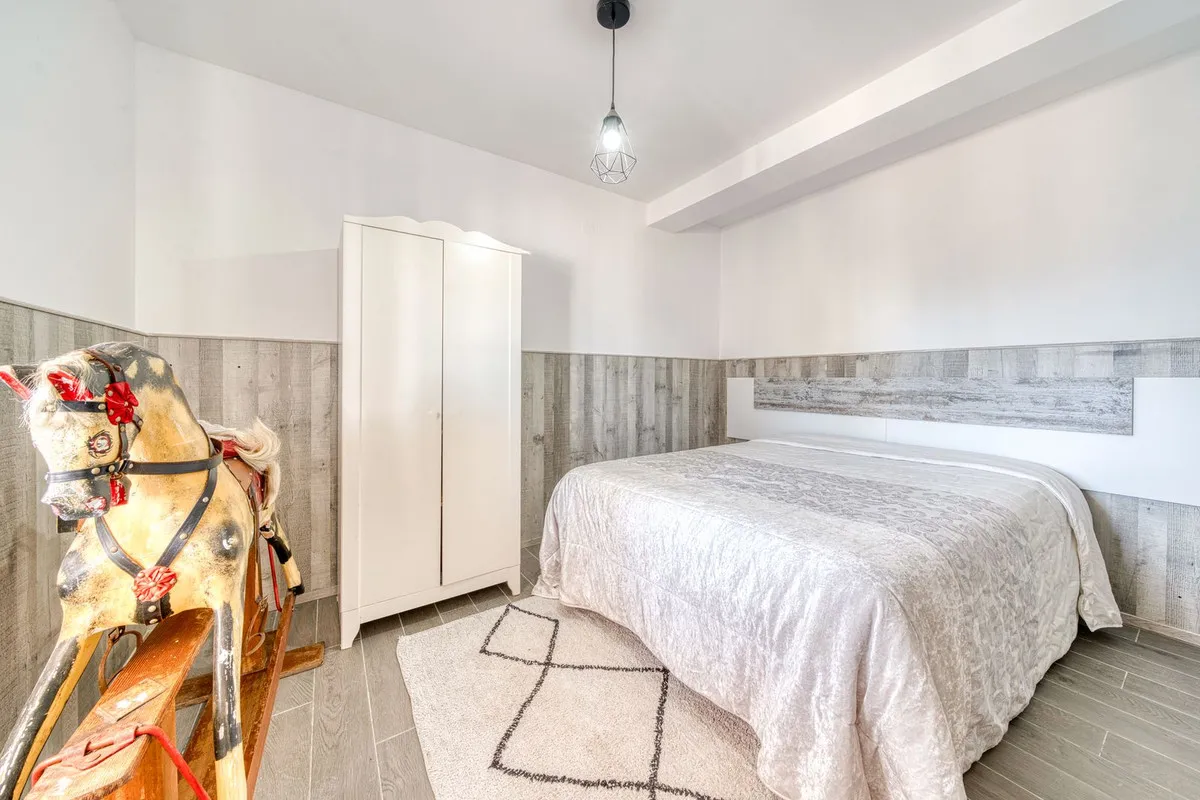 d4ba1688-8033-4a4f-8717-20678cf8d0d8