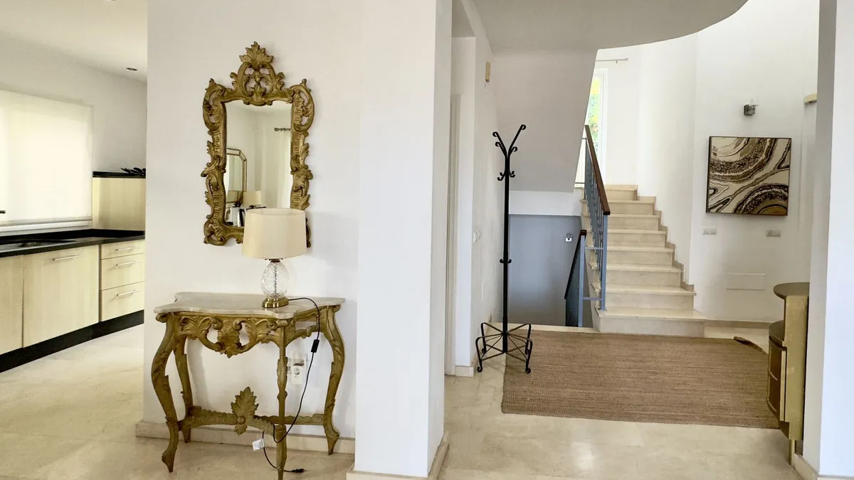 7e86803e-51e0-44ec-9d48-4d141939e1d6