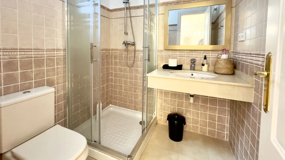 8ef85f07-5439-4c43-acc7-6f09d89995a4