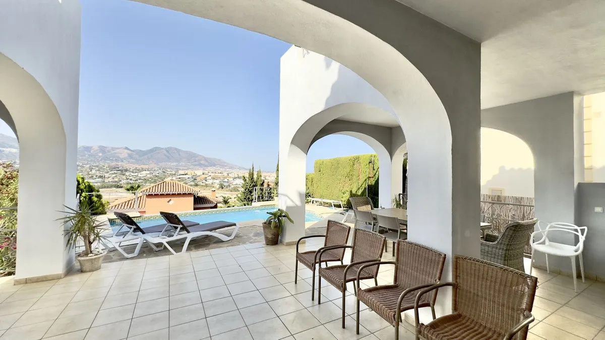 c6530bd3-b008-4b44-a721-9e18407ea5d5