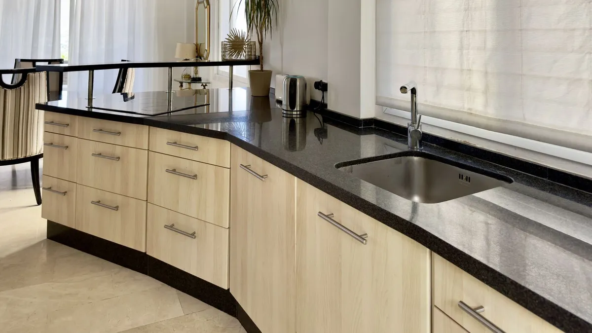 e7976e9e-6353-4014-a65e-f627e219c4d4