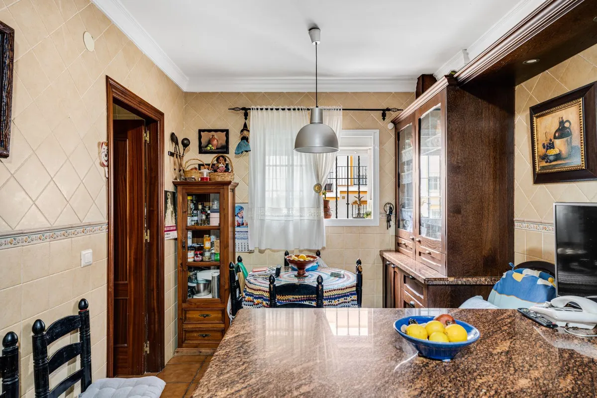 73c9eba7-6e84-48ac-82dc-bdf9ac8ec477