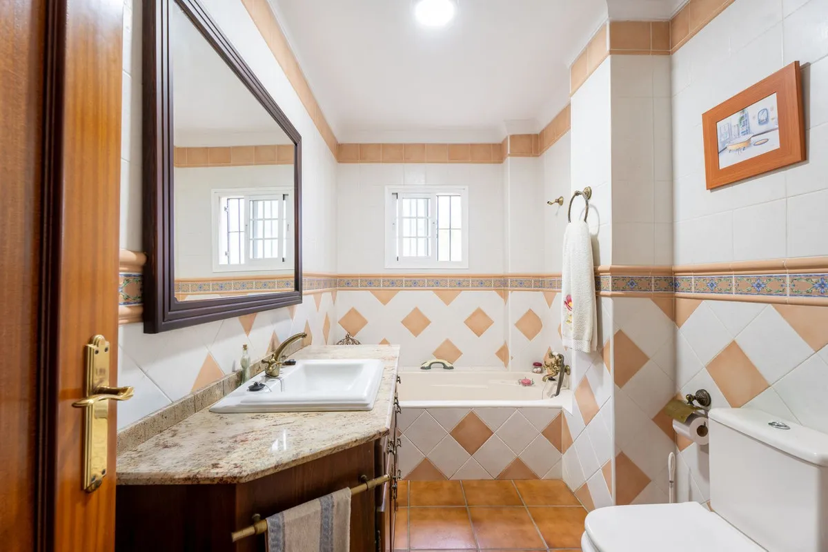 751b97de-aac9-435d-adc6-7909565f3474