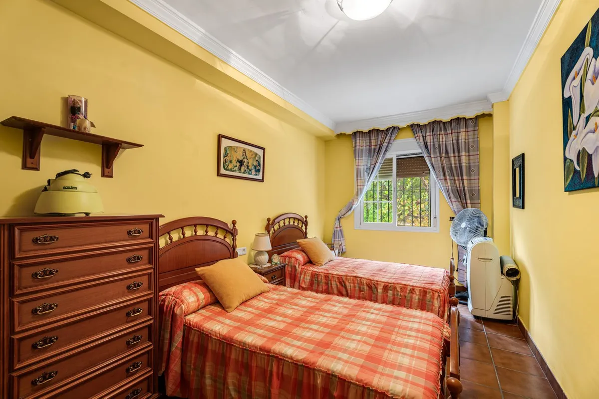 fac47ea5-0680-4f73-887c-dfbe4cfa624b