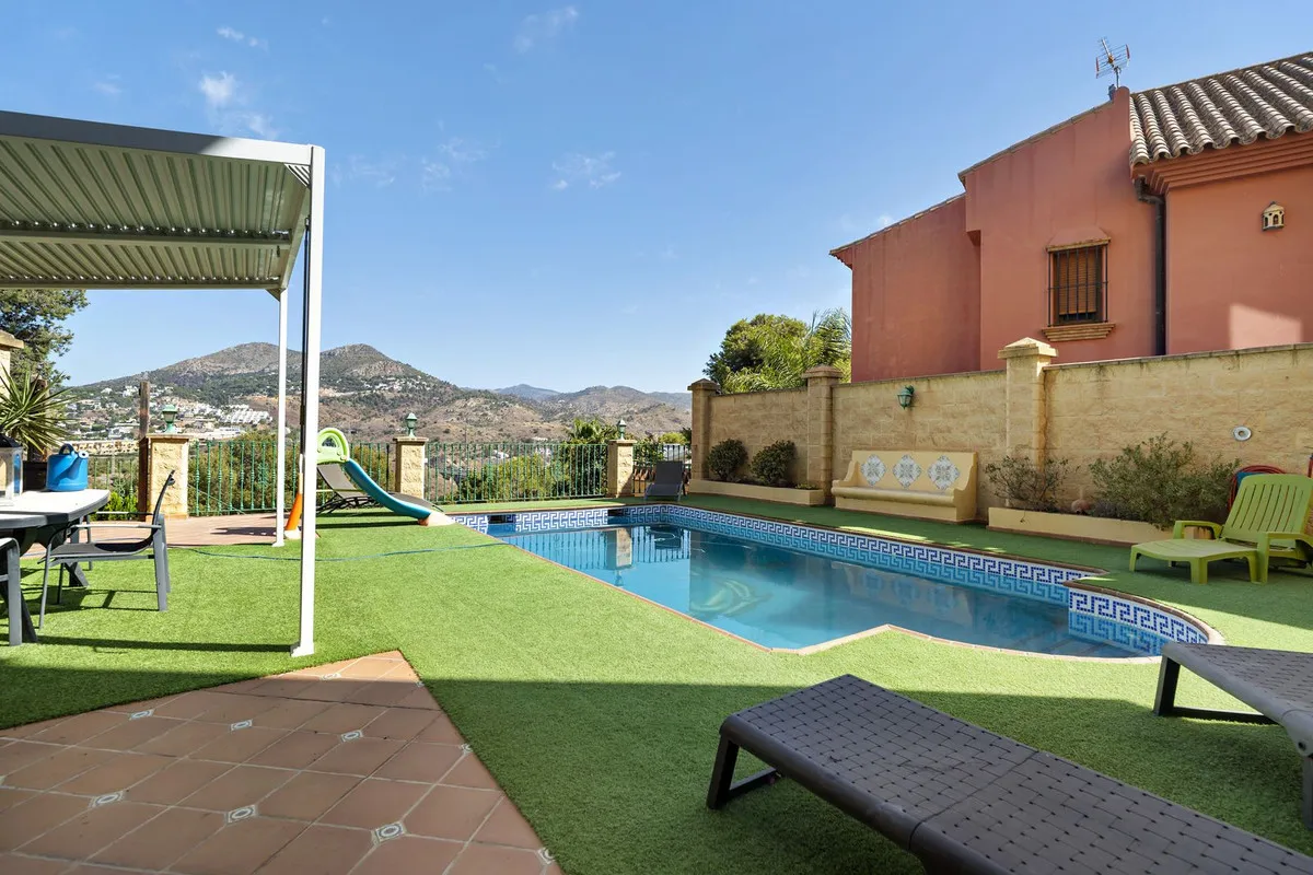 36ba0535-78a3-4f46-b0fd-1a8354edad87