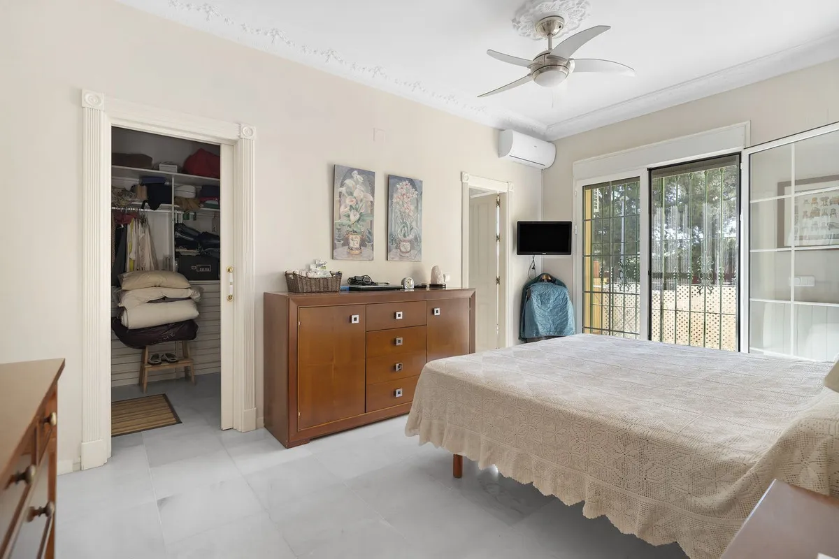 4f8210bd-ffef-46be-9746-755b60fed8a6