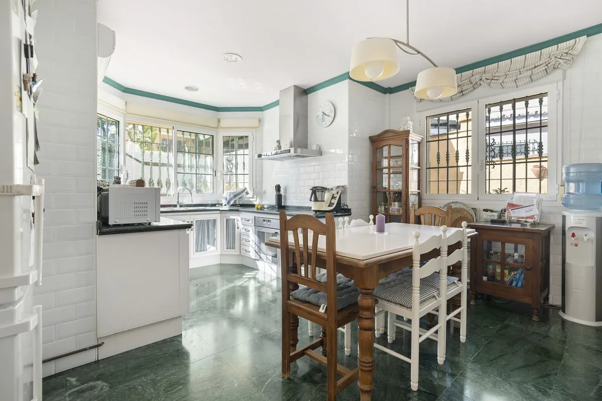 7288fb9d-fcff-4202-a898-e75958793793