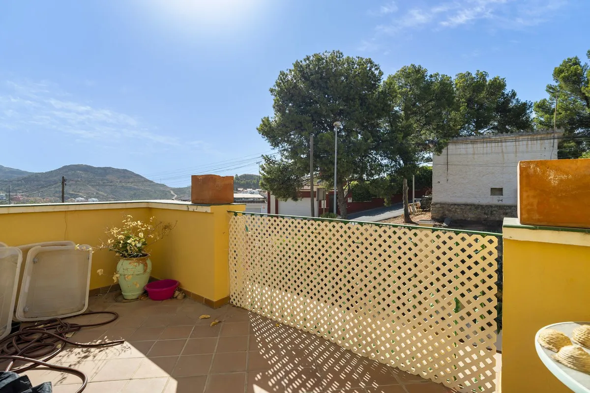 b2cf4aca-4d81-4b40-88e1-8ca41e6b584c