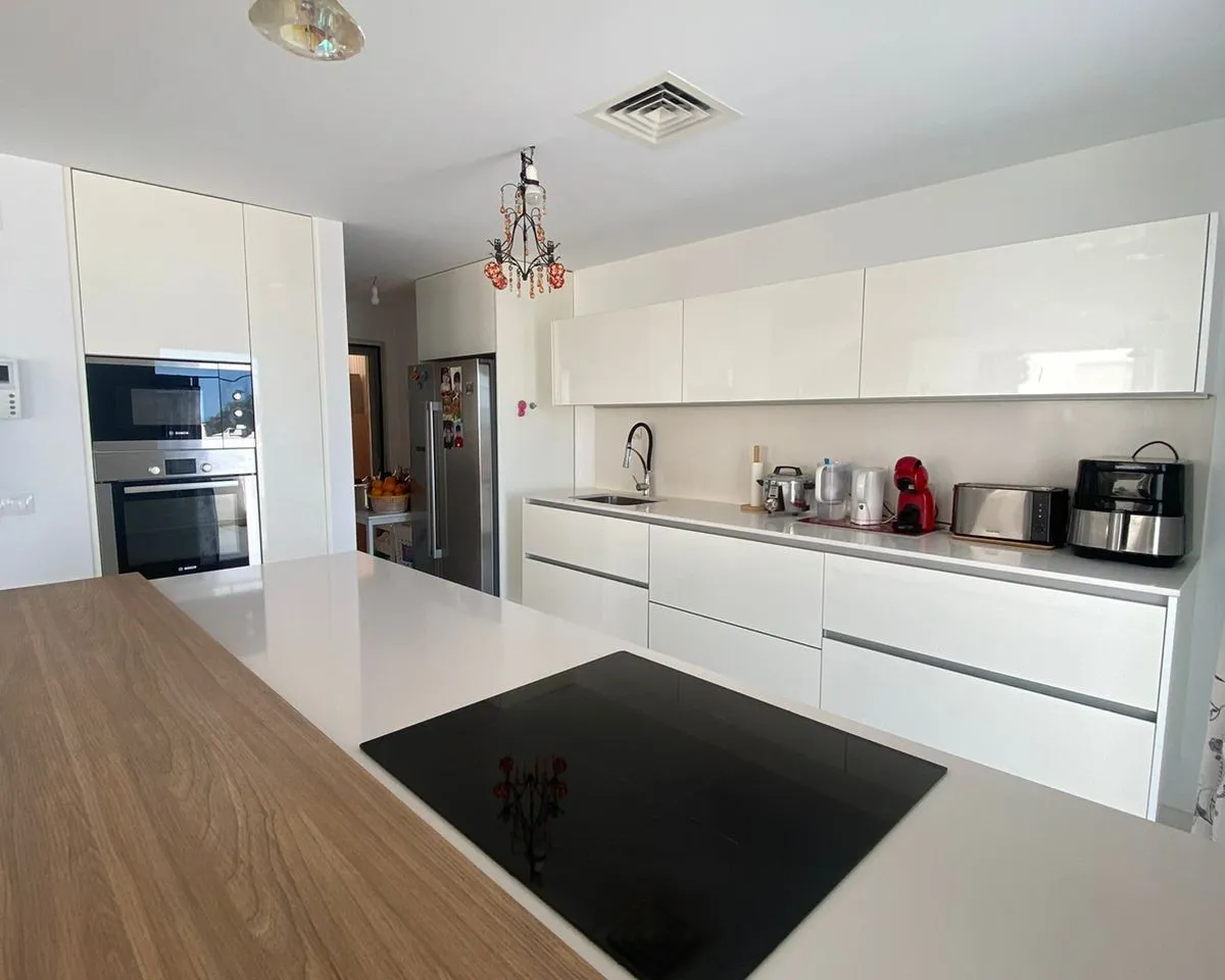 53bc362b-b053-45af-b63f-b51f238a370b