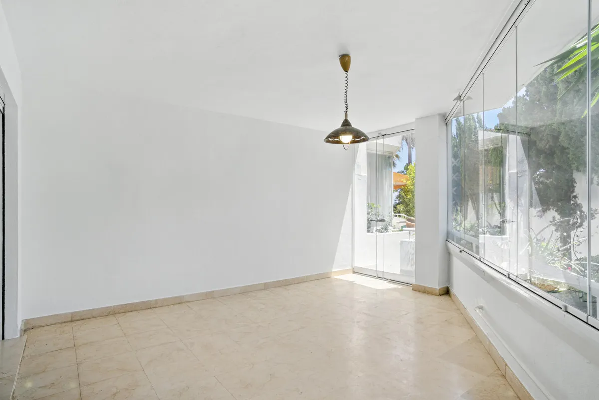 278c387c-7038-4a2c-ba9a-b43a028b6b4e