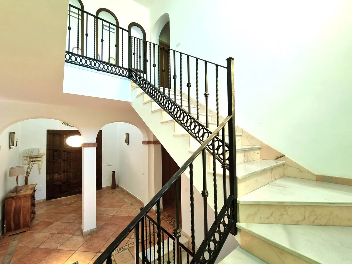 8c3c07ae-4d91-45dc-bc95-13fa18d3febf