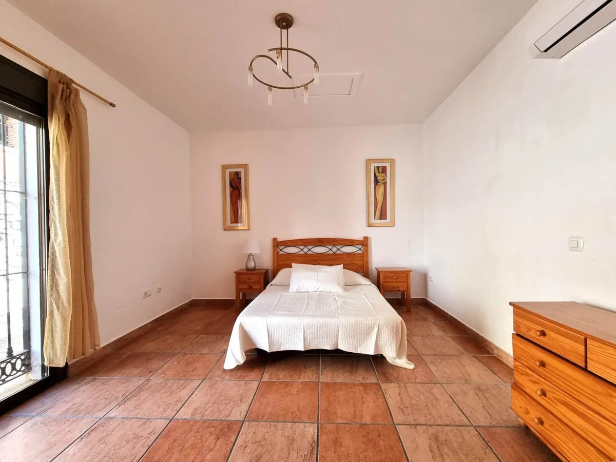 a0640b08-3164-43db-8182-1947a1a7cfc0