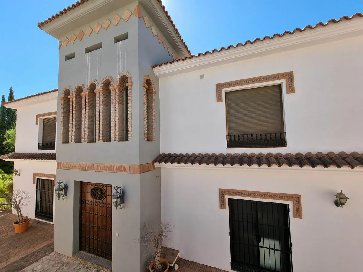 f94c933b-6d6d-4ec4-9695-b794ce31670e