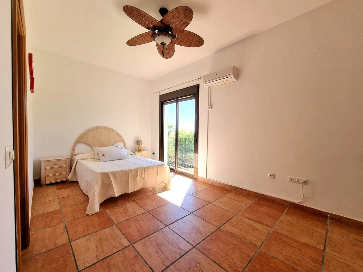 fbaffca4-c3a7-48ac-bb41-2f40271887b6