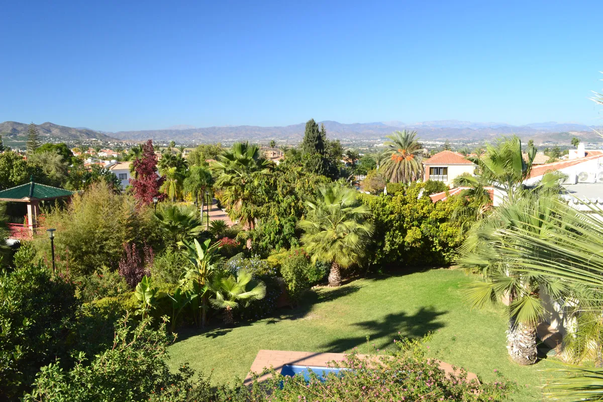 21534dcd-db7c-4d29-8842-eeb2355f9d22