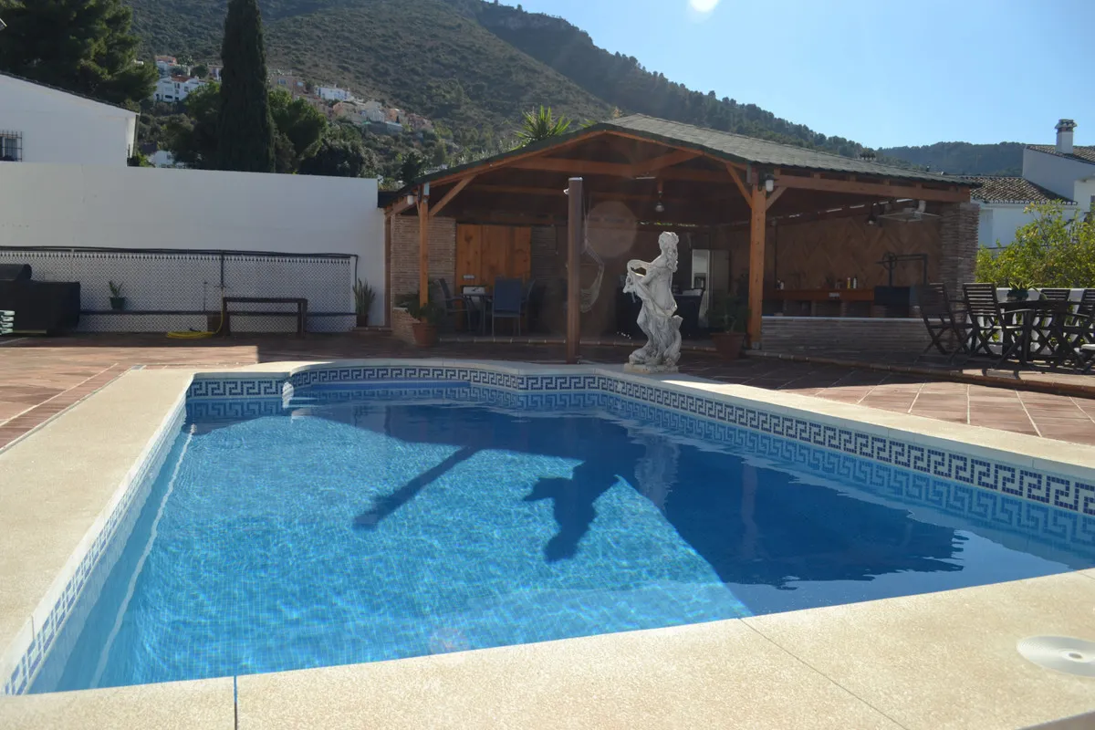 83444e99-a504-4251-ae29-7d367149e3da