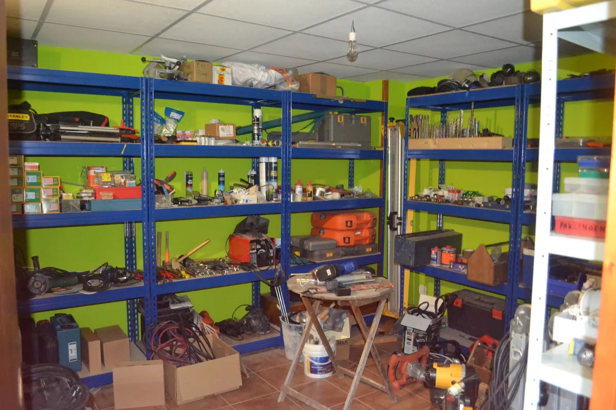 e7304172-5cdd-4e37-9820-39082c249147