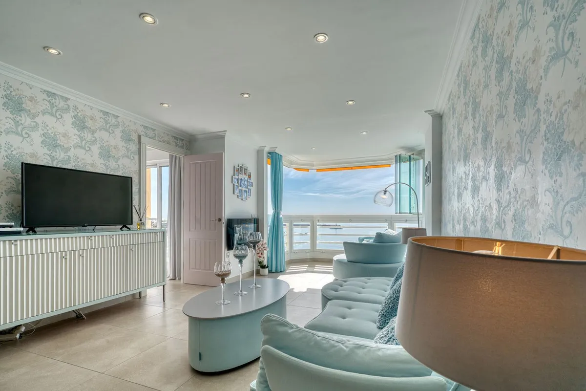 d84c6be3-b170-403e-9368-11cf0c33155f